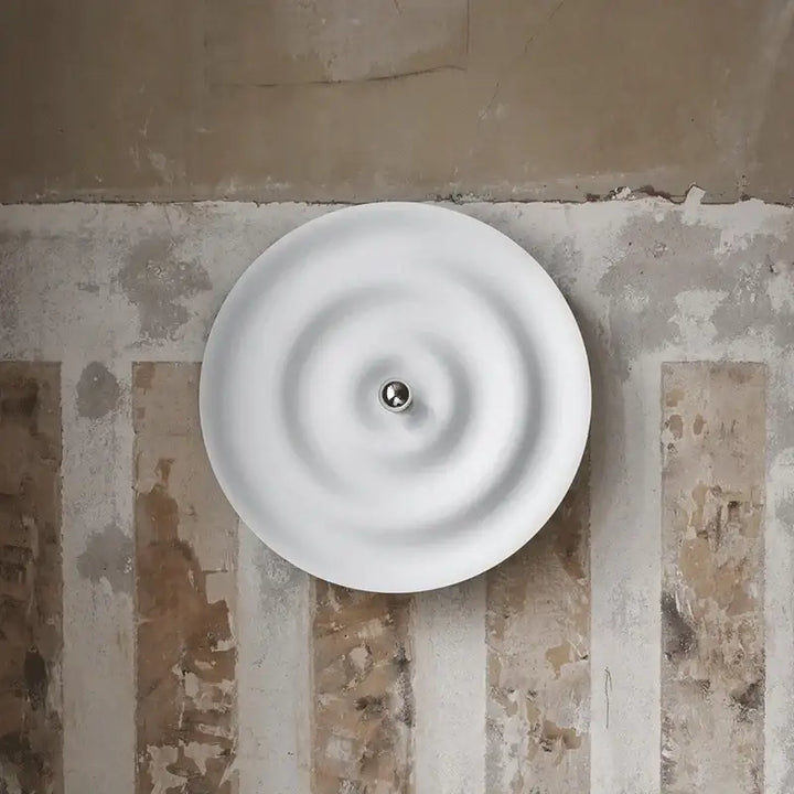 Applique Murale Blanche Ondulée En Aluminium Moderne