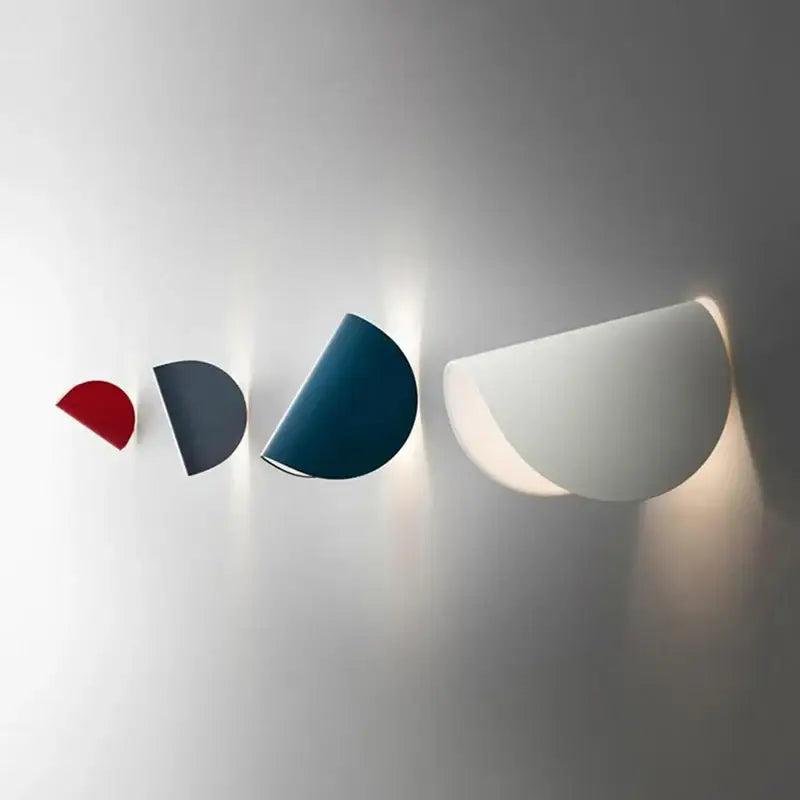 Applique Murale Moderne En Forme De Disque Courbé