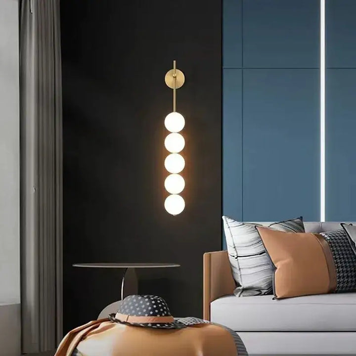 Applique murale originale dorée avec effet solaire doux