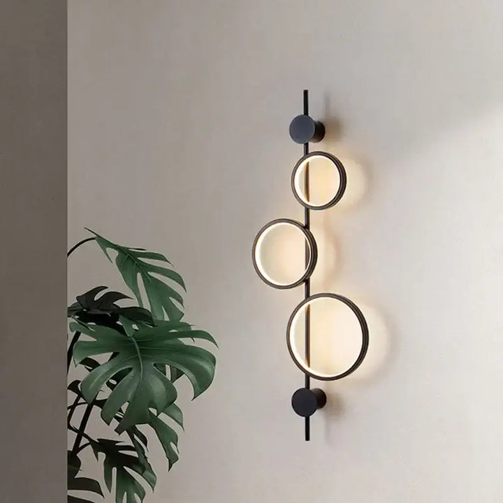 Applique Murale Originale Noir Ou Grise Avec 3 Cercles En LED Élégante