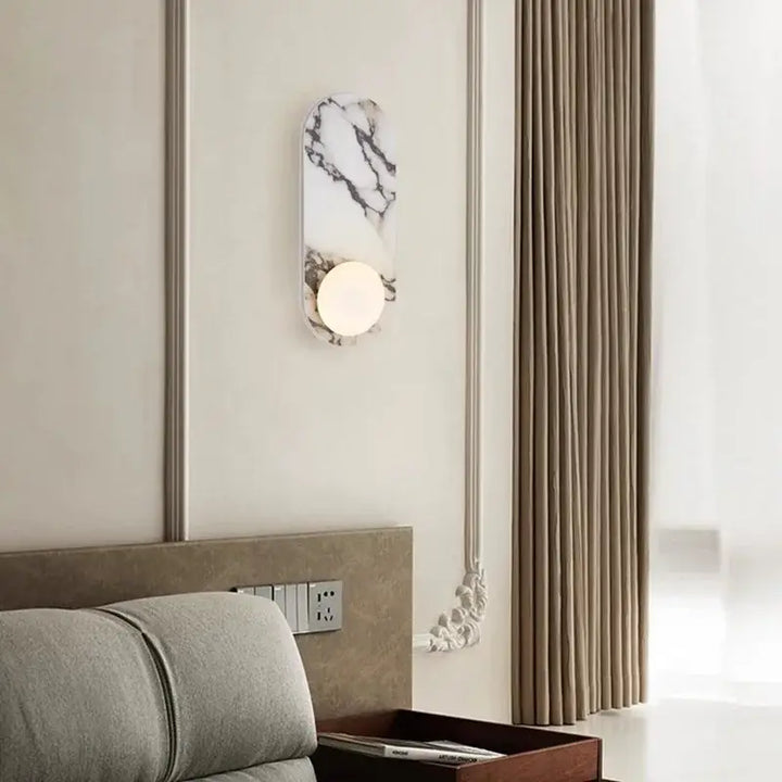 Applique murale scandinave effet marbre avec 3 boules blanches