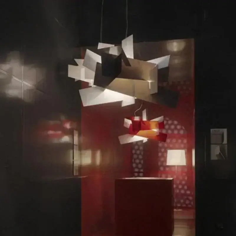 Suspension Luminaire Design Sculptural Rouge Ou Blanc Chic Élégant