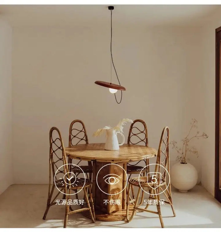 Suspension Moderne Globe Opale et Anneau Métal Design Spatial Chic