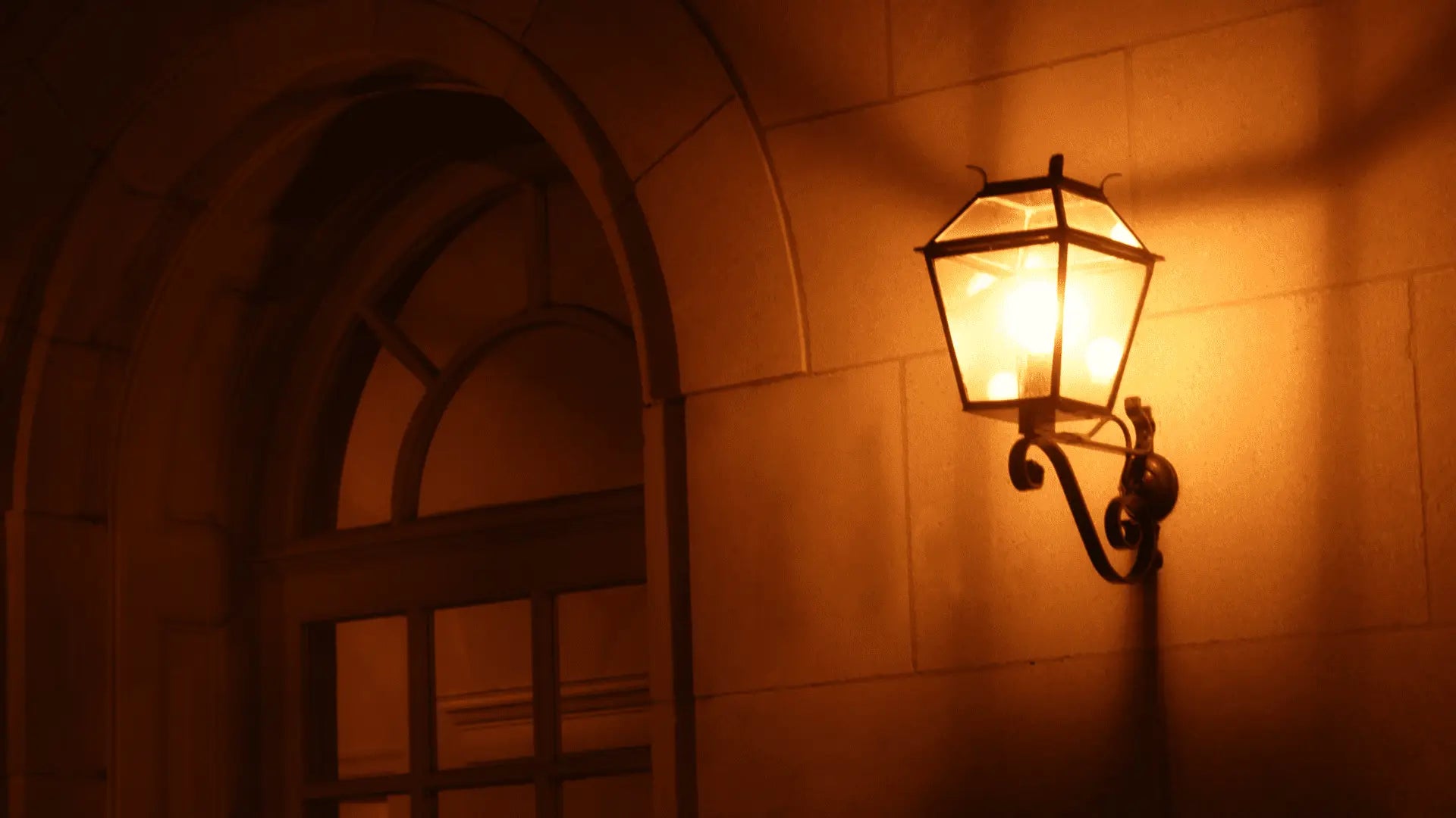 Comment enlever une applique extérieure