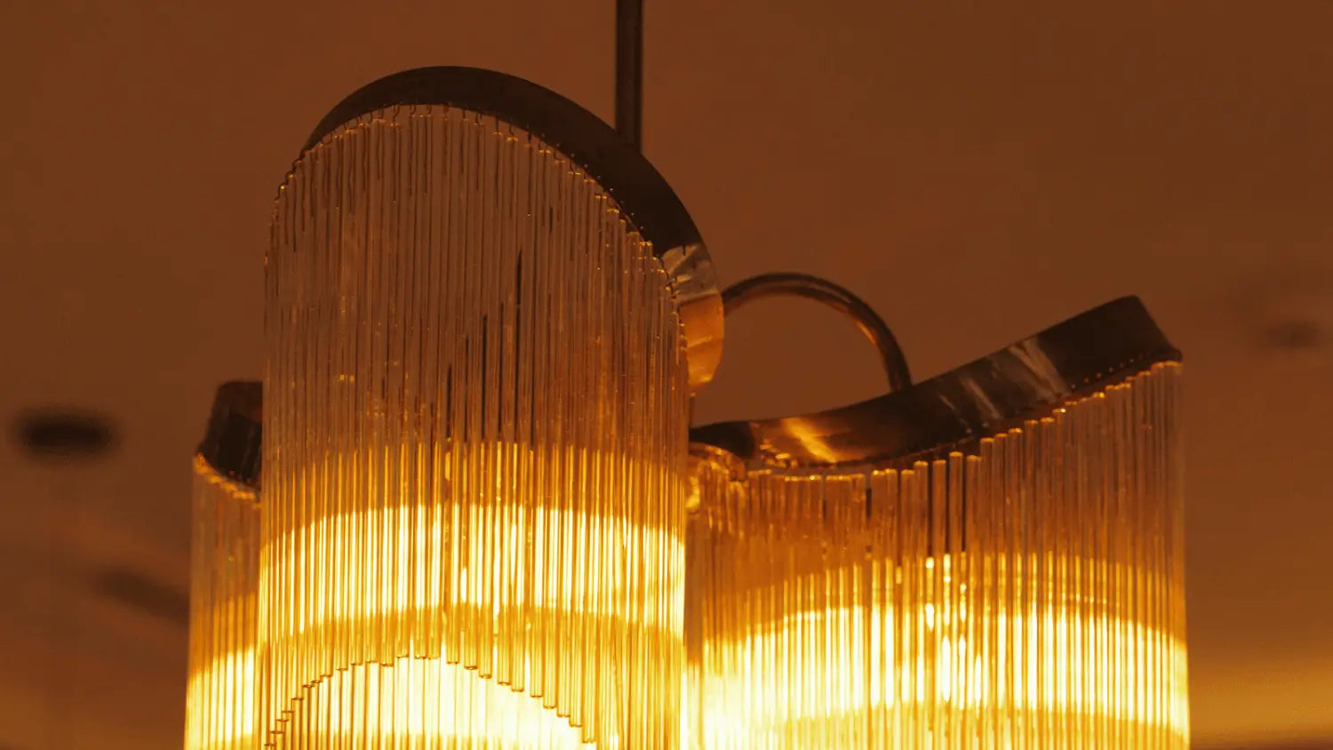 suspension luminaire chaude