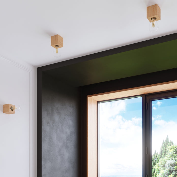 ARIZ wall light in natural wood