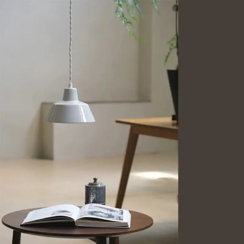 Suspension en céramique style atelier minimaliste chic