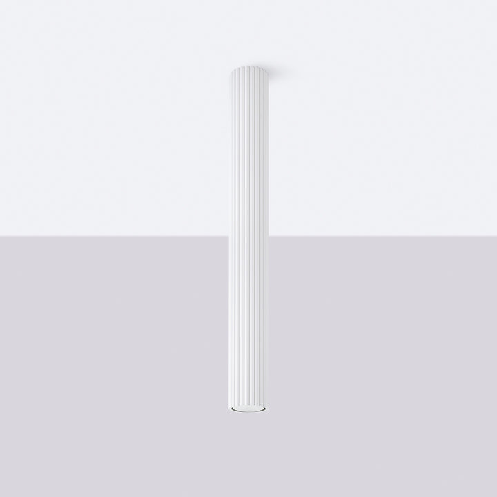 Luminaire Plafonnier blanc éteinte, vue rapprochée