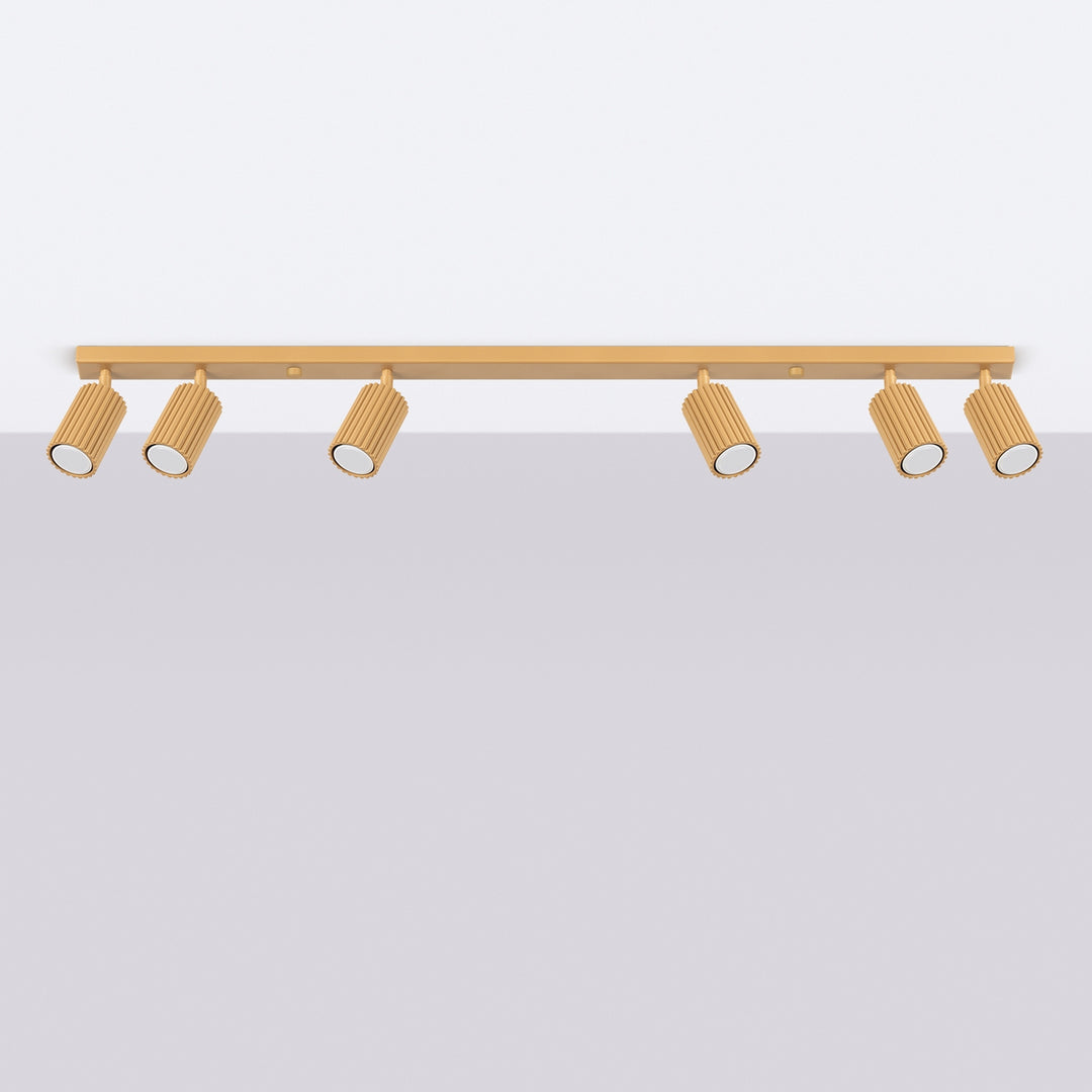 Luminaire Plafonnier doré éteinte, vue rapprochée