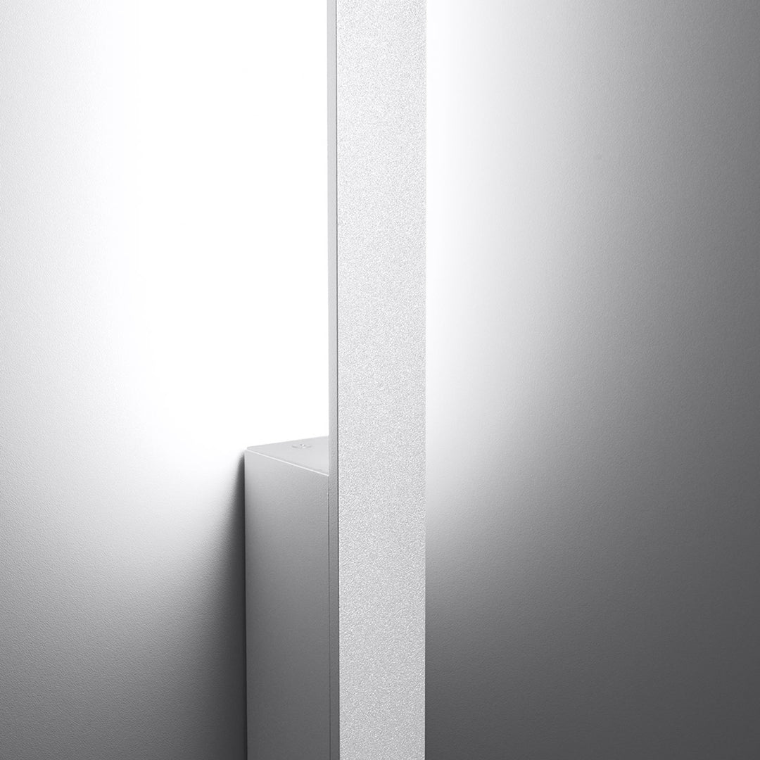 Applique murale SAPPO blanc allumée, détail du halo