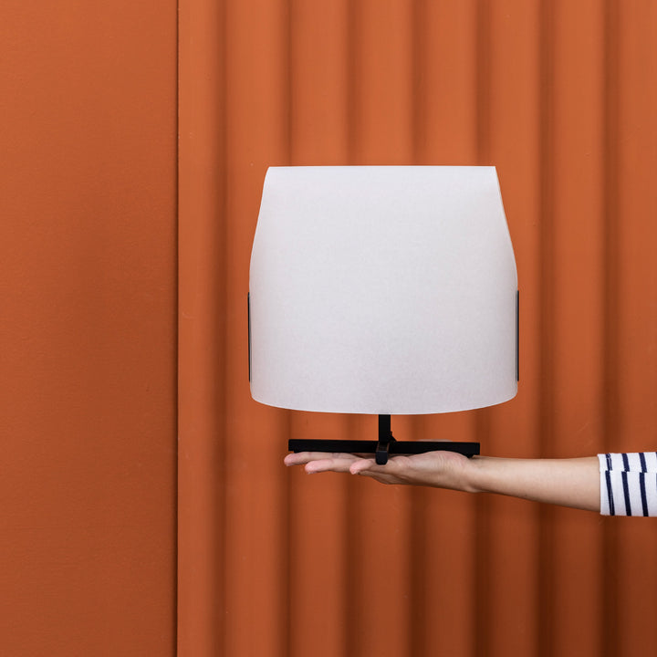 Lampe de table Luang S en situation