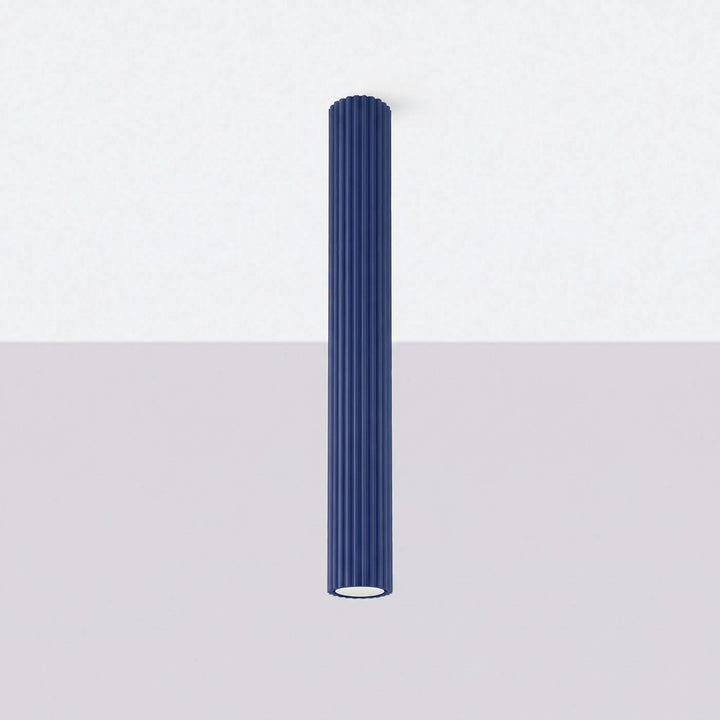 Luminaire Plafonnier outremer éteinte, vue rapprochée