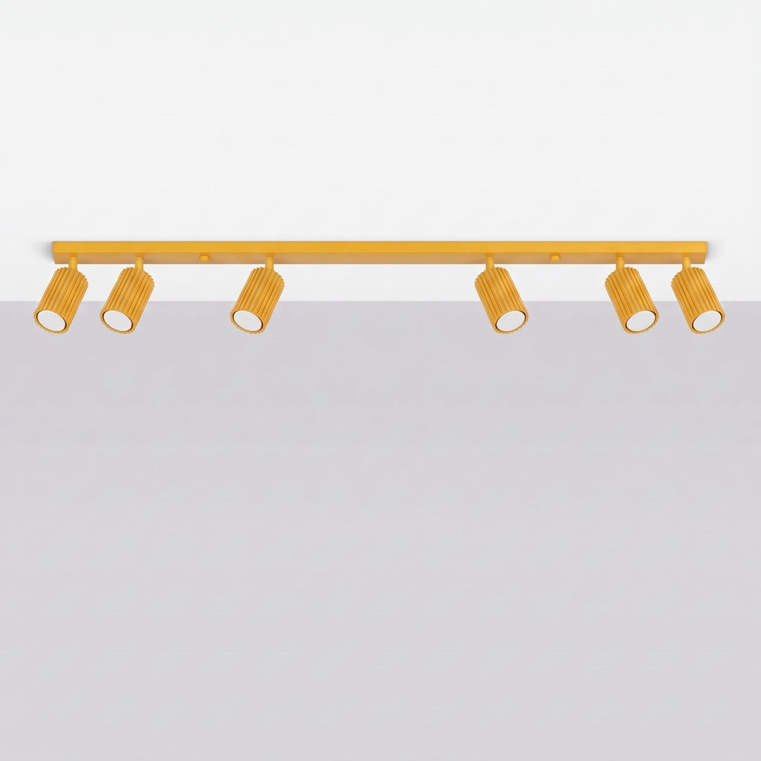 Luminaire Plafonnier jaune éteinte, vue rapprochée