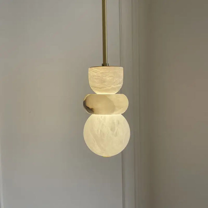Suspension luminaire en verre effet marbre blanc design élégant