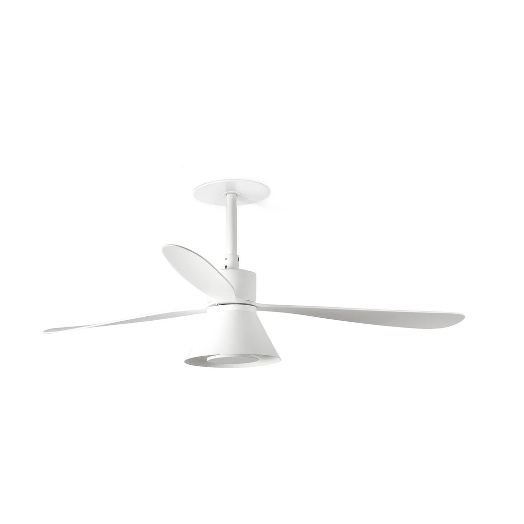 Ventilateur de plafond Amelia encastré blanc avec lumière cône de Faro Barcelona