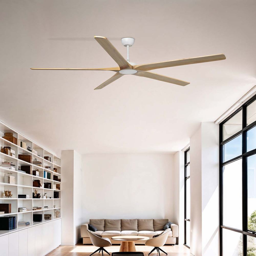 Ventilateur de plafond Bigwood blanc et pin en situation