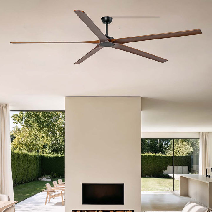 Ventilateur de plafond Bigwood Ø 240 cm noir et noyer foncé dans un intérieur