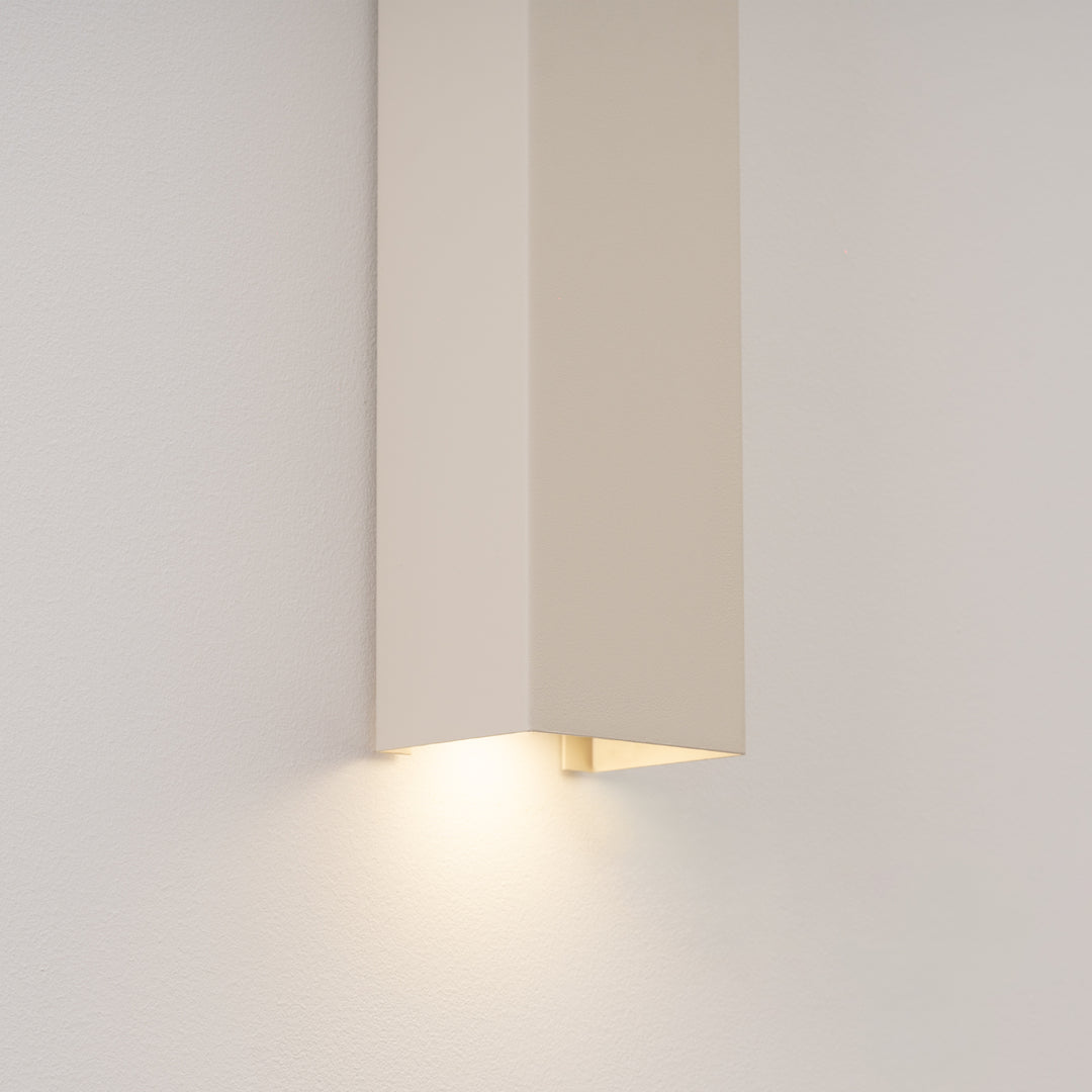 FREYA 60 beige wall light