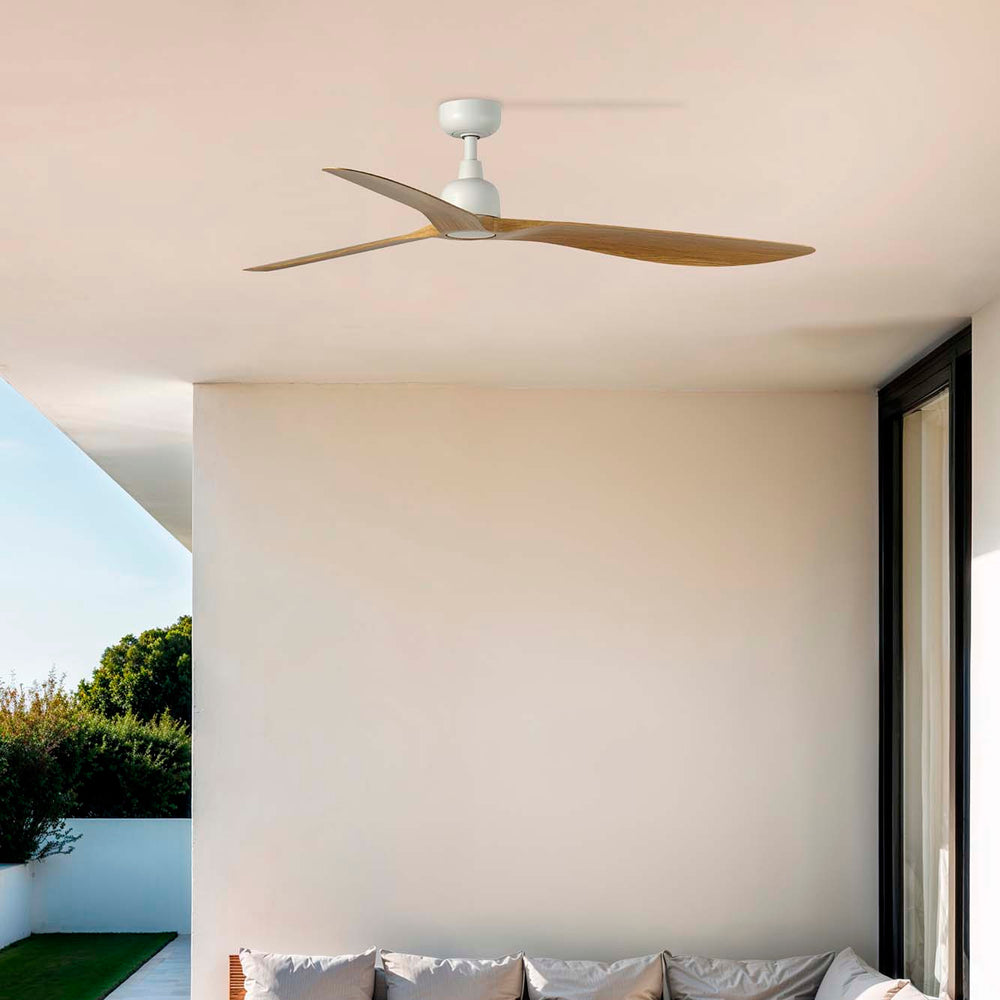 Ventilateur de plafond Outwood dans un intérieur
