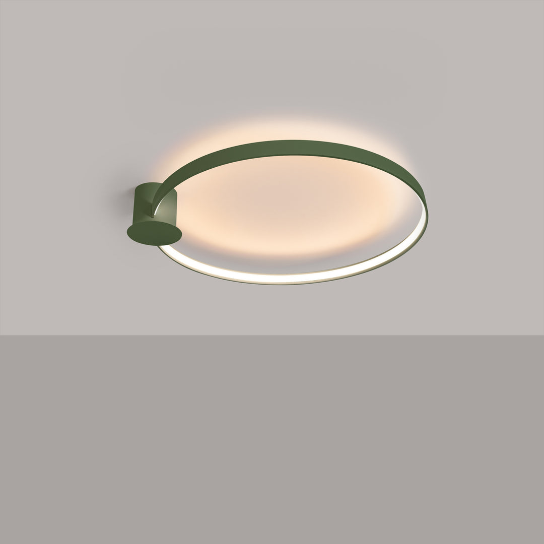 Plafonnier anneau RIO vert olive allumée, au plafond