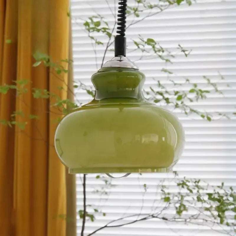 Suspension luminaire vintage en verre coloré pour ambiance chaude