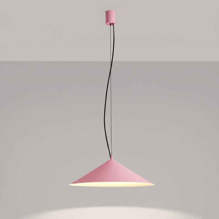Suspension FINT rose allumée, lumière vers le bas