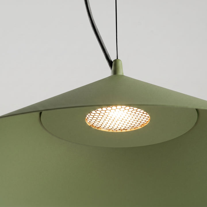 Suspension FINT vert olive allumée, grille nid d'abeille