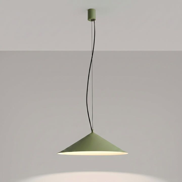 Suspension FINT vert olive allumée, lumière vers le bas