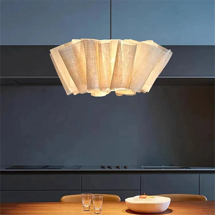 Suspension plissée en tissu beige style contemporain pour salle à mang…

