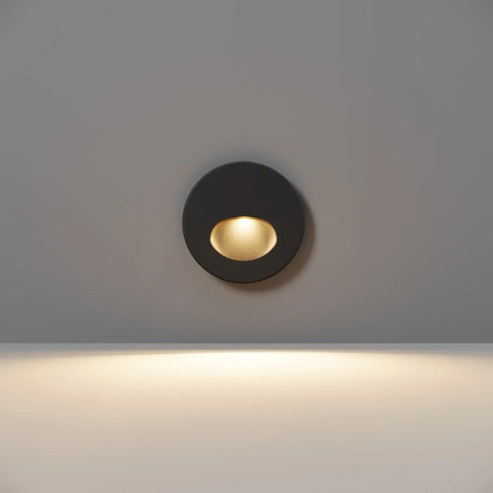 Applique encastrée bil noire avec lumière douce et intérieur chaud idéale pour éclairage extérieur d’une lumière douce