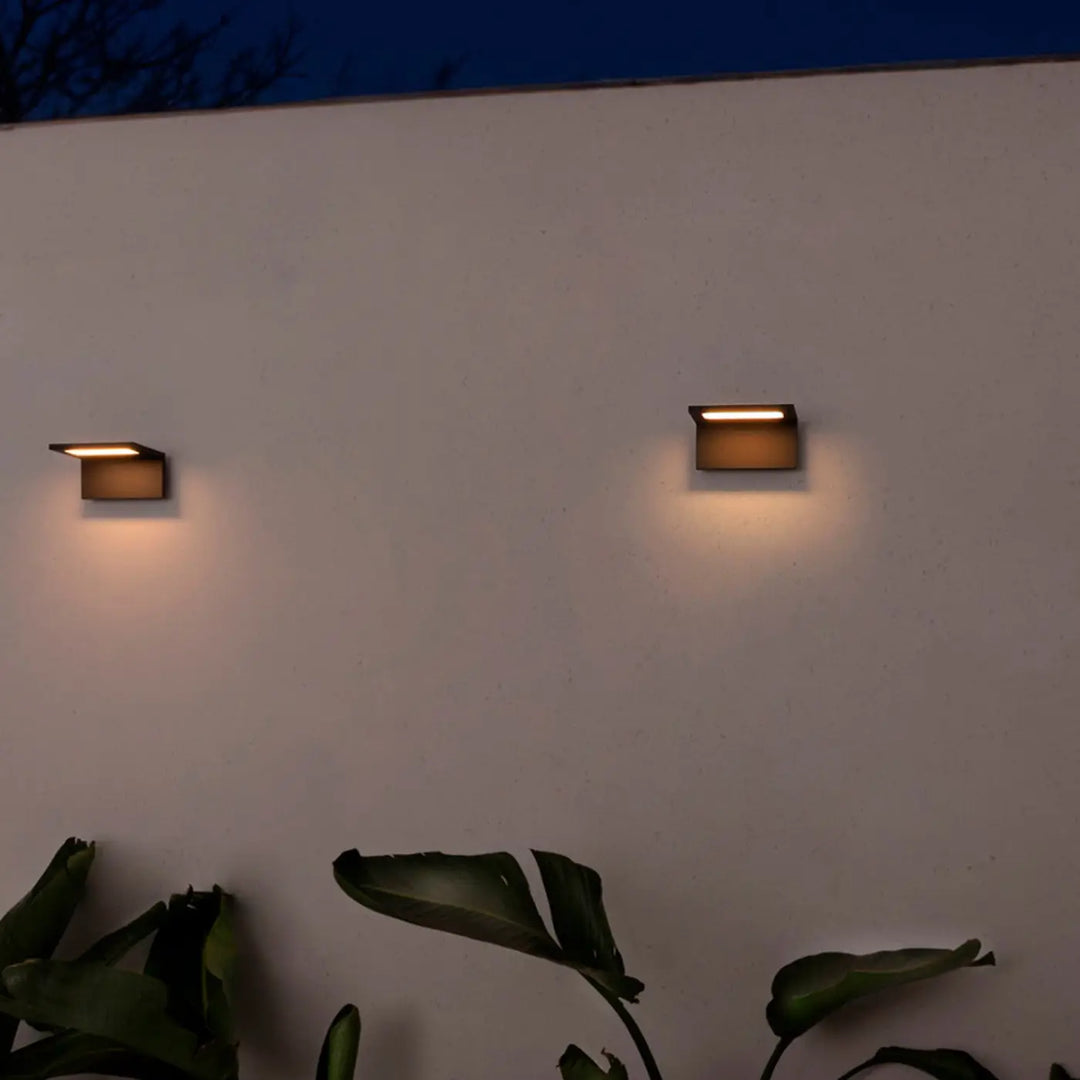 Applique extérieure Ele de Faro Barcelona en situation