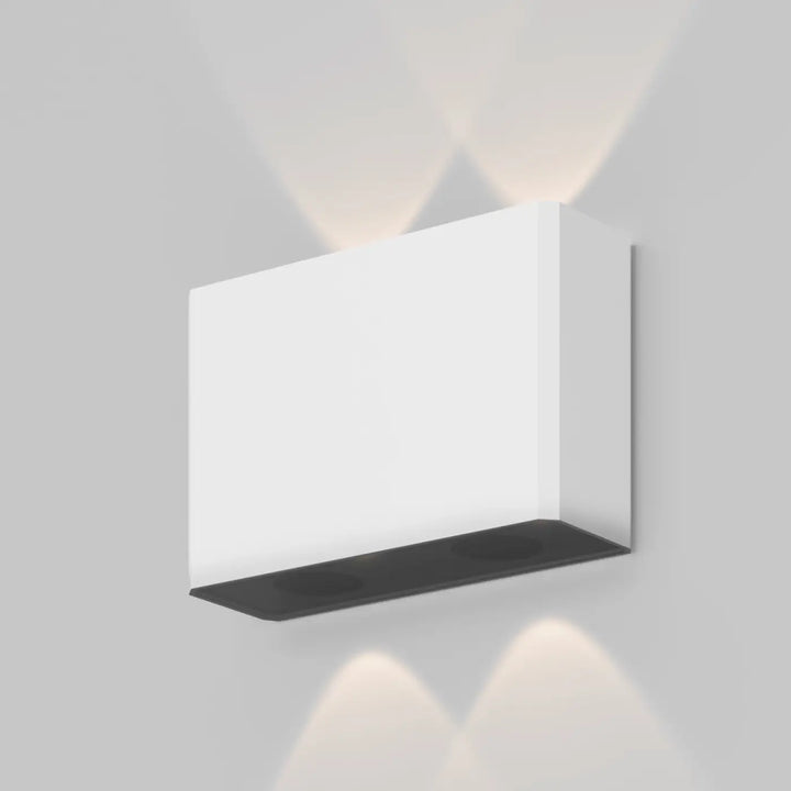 Applique extérieure led blanche rectangulaire avec base noire et double diffusion à deux lampes orientées vers le haut