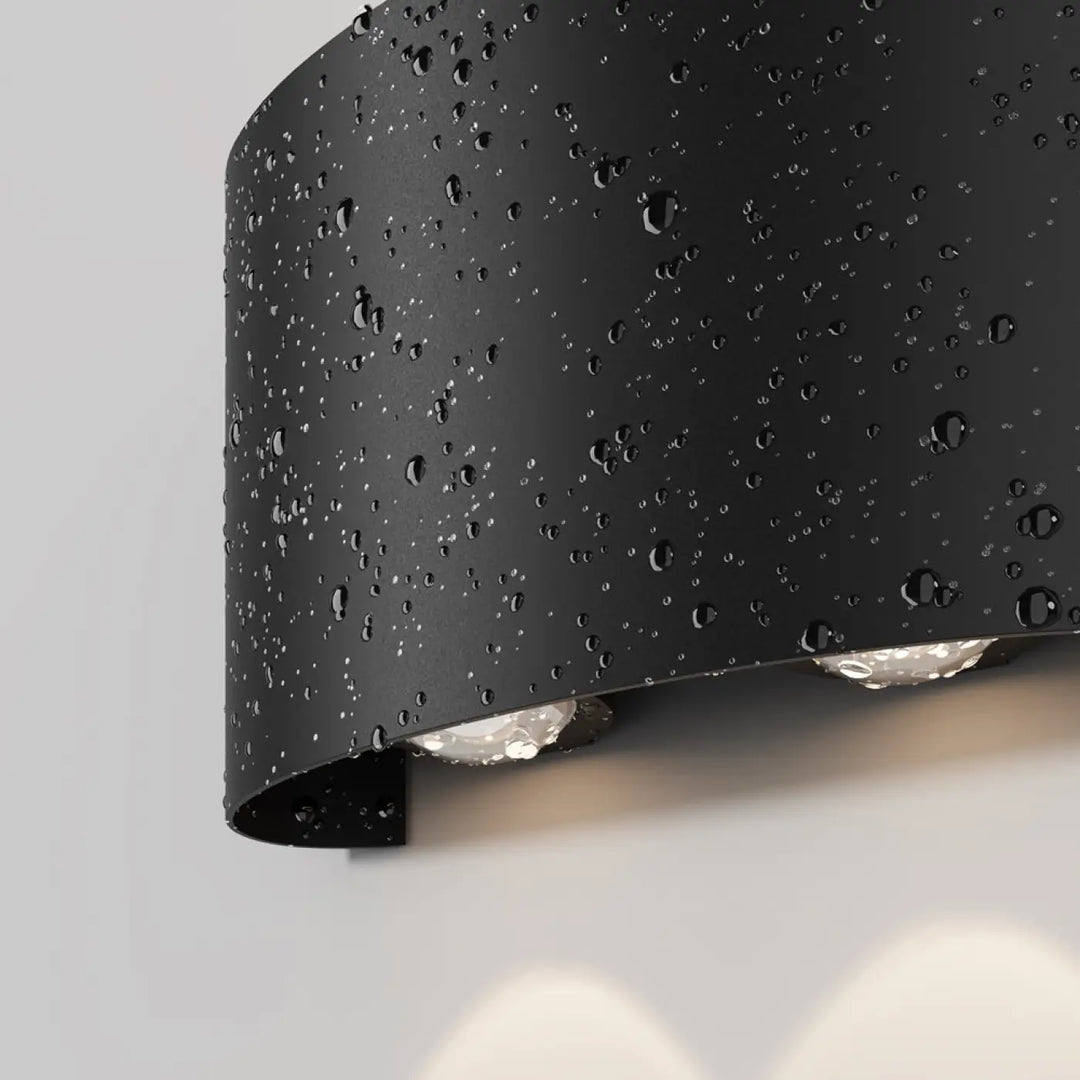 Applique extérieure led strato compacte noire mate avec lumière indirecte intégrée à deux sources lumineuses