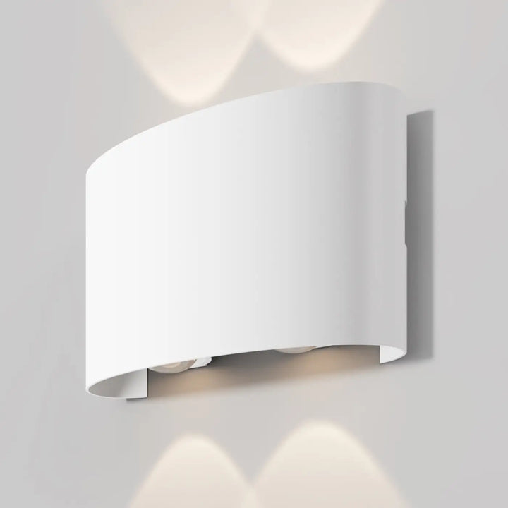 Applique extérieure led strato compacte blanche avec design moderne pour lumière indirecte élégante