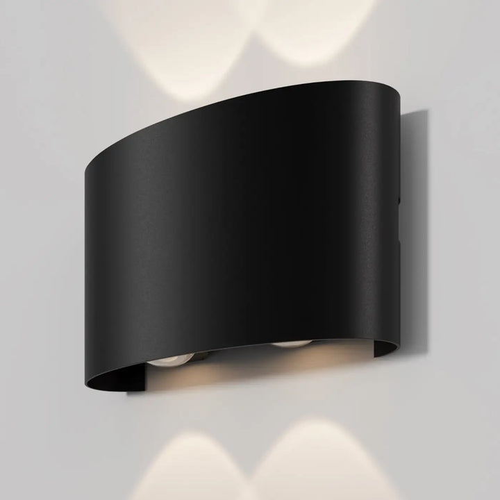 Applique extérieure led strato compacte noire avec lumière indirecte design moderne et courbé en métal