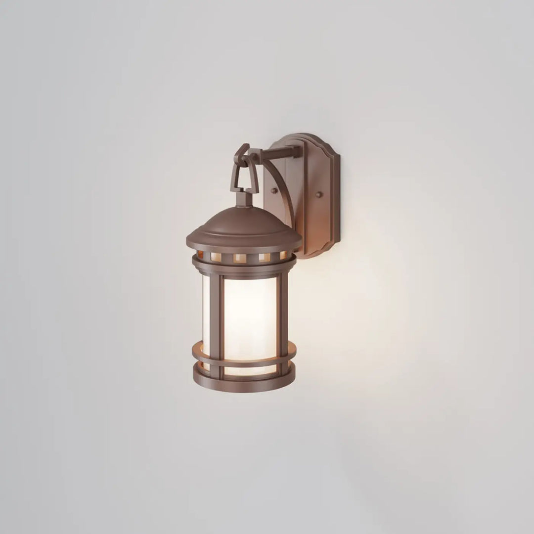 Applique extérieure salamanca en bronze avec panneaux en verre dépoli pour éclairage long d’une terrasse