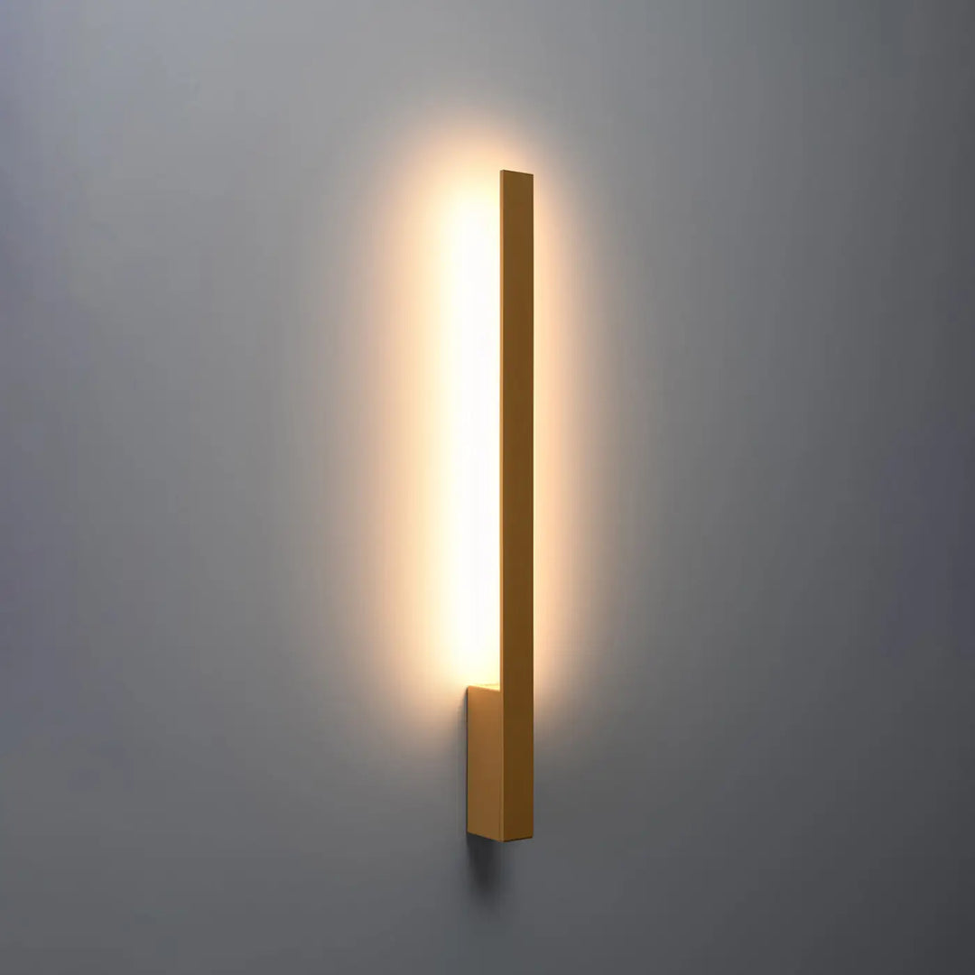 LAHTI M wall light, golden 3000K