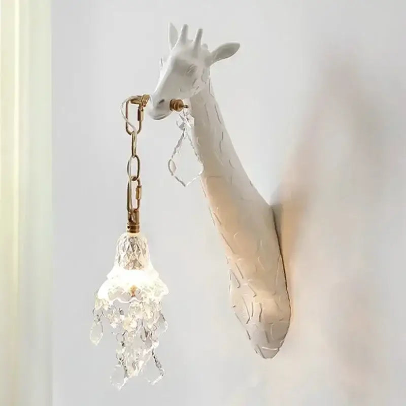 Applique Murale Animal Avec Une Tête De Girafe Blanche Élégante