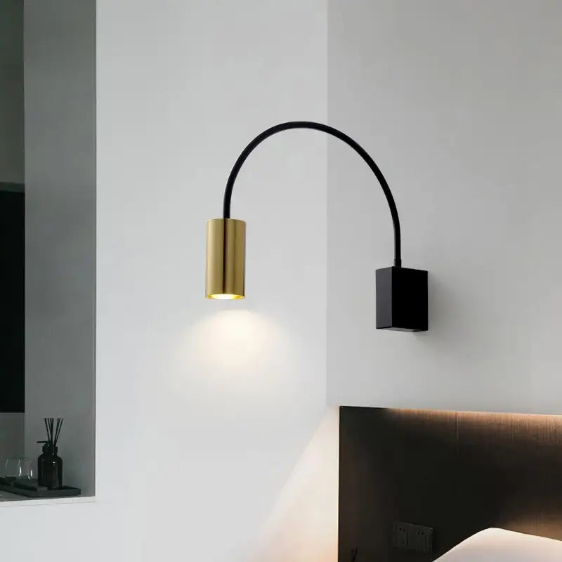 Applique Murale Arc En Métal Noir Et Tête Cylindrique