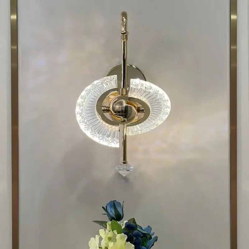 Applique Murale Art Déco En Aluminium Avec Design Original Doré