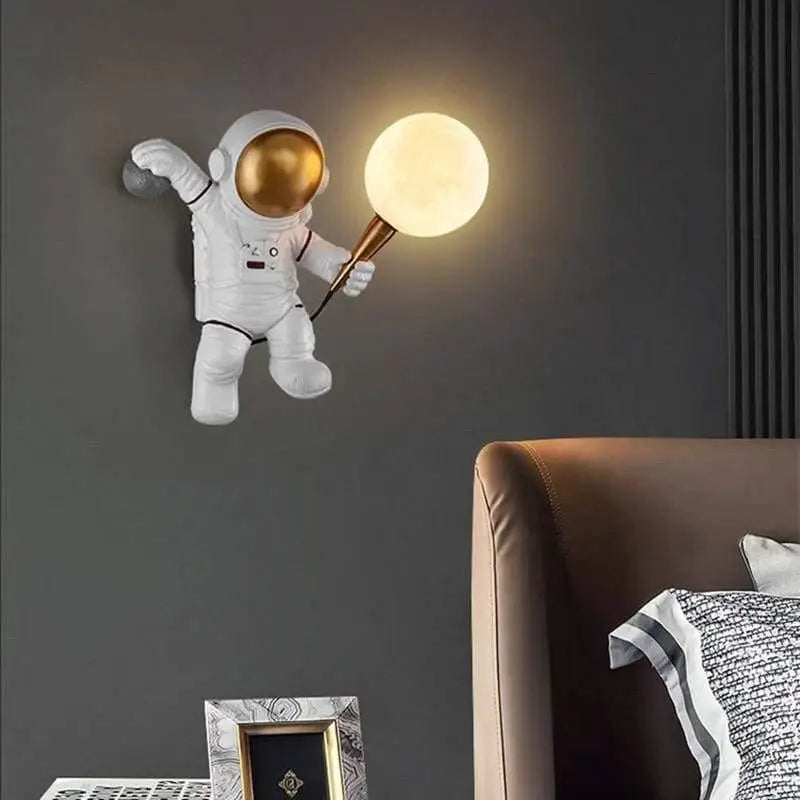 Applique Murale Astronaute Blanche au Design Moderne