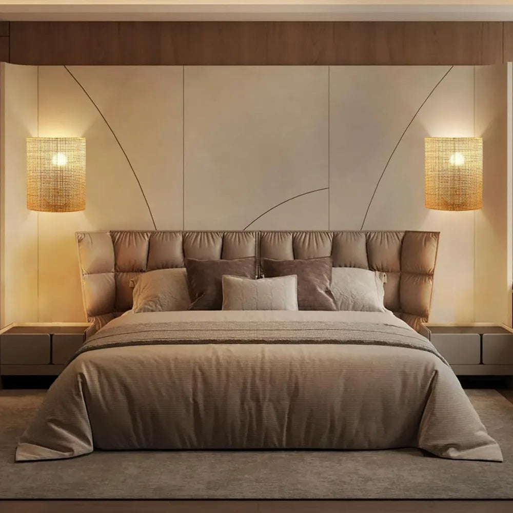 Applique murale en bambou courbé pour lumière zen et épurée