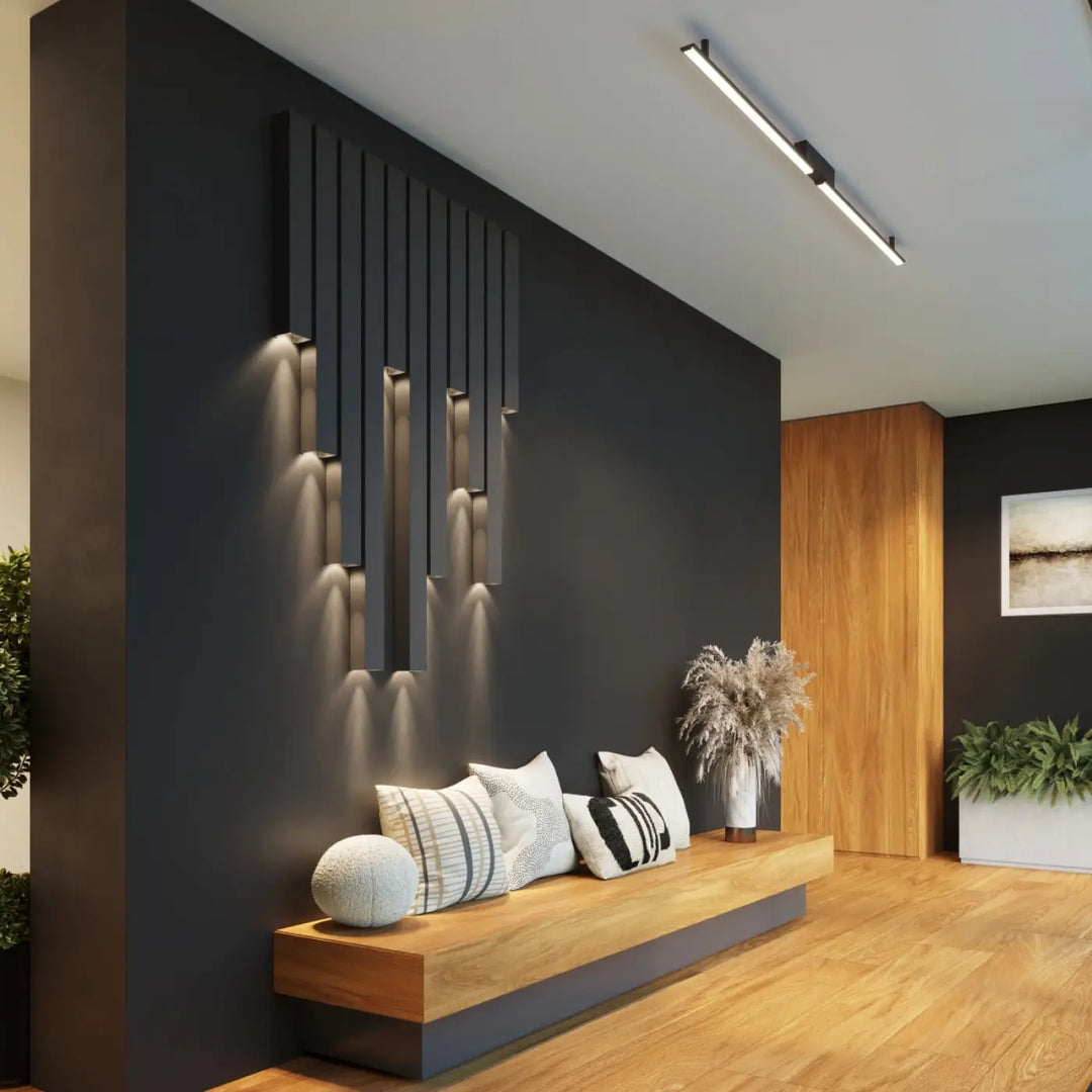 Applique murale moderne freya 60 beige avec bandes led intégrées sur mur sombre de la collection cinq coloris