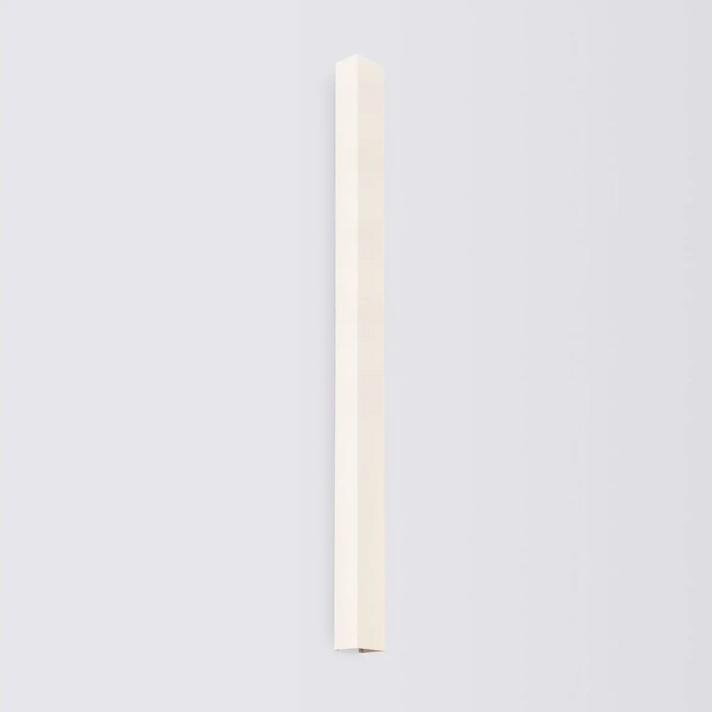 Applique murale freya 120 beige compose d’appliques murales minimalistes en led blanc avec design rectangulaire slim