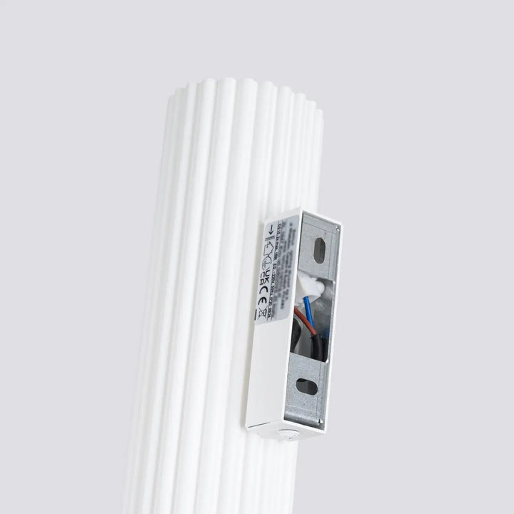 Applique murale karbon 20 blanc avec design minimaliste et ampoules gu10 interchangeables pour plafonnier karbon allie
