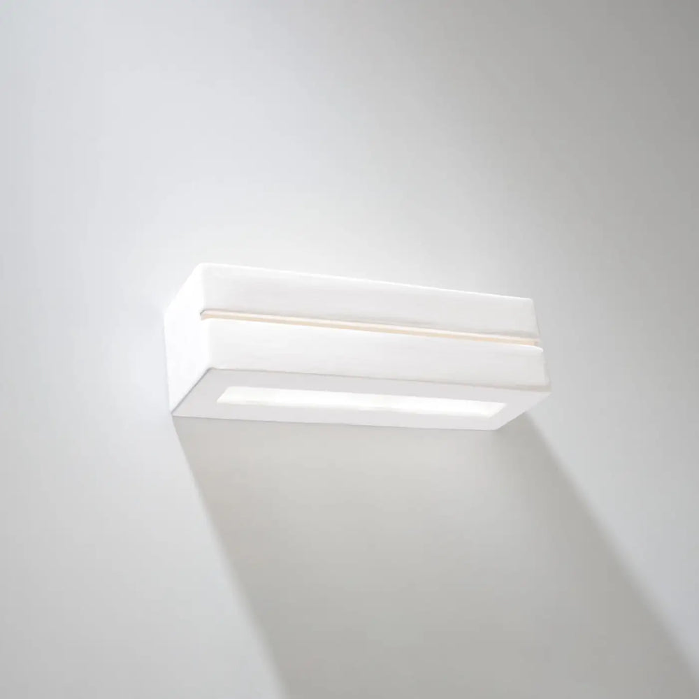 Applique murale blanche design moderne en céramique vega line avec éclairage led intégré pour une belle lumière
