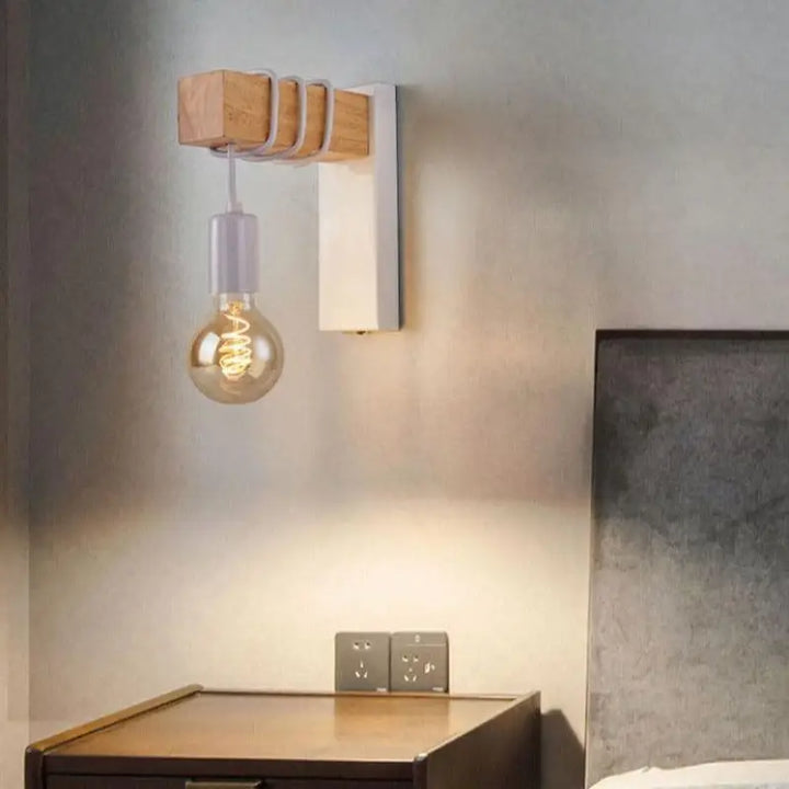 Applique Murale Bois et Noir au Design Industriel