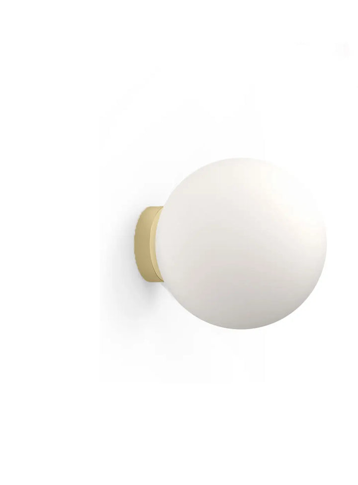 Applique Bola Sphere à rosace dorée, globe en verre opale de 30,5 cm
