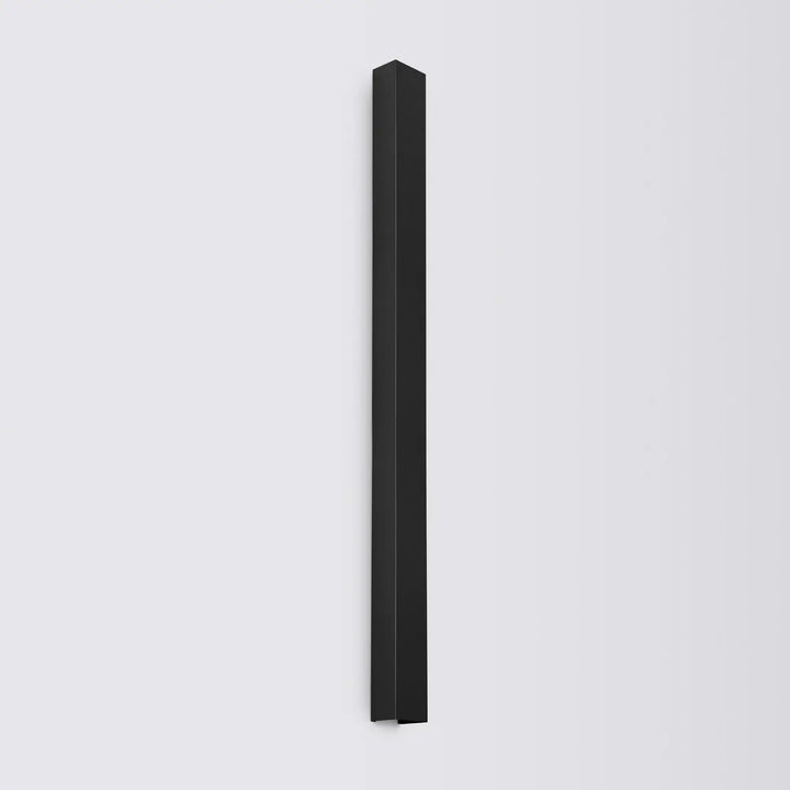 Applique murale FREYA noir éteinte, posée au mur