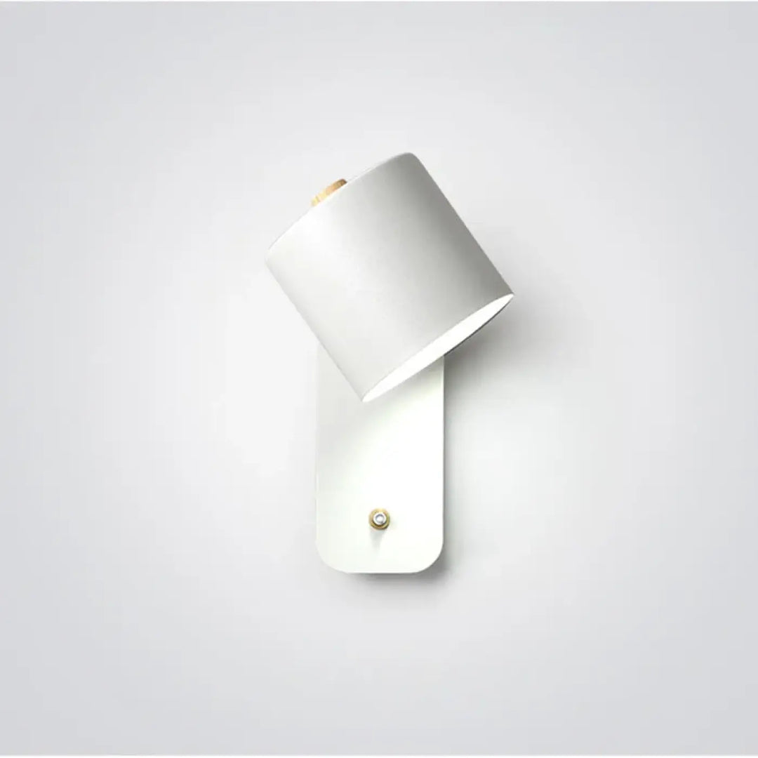 Applique murale myria contemporaine blanche avec abat-jour cylindrique et accents en laiton minimaliste